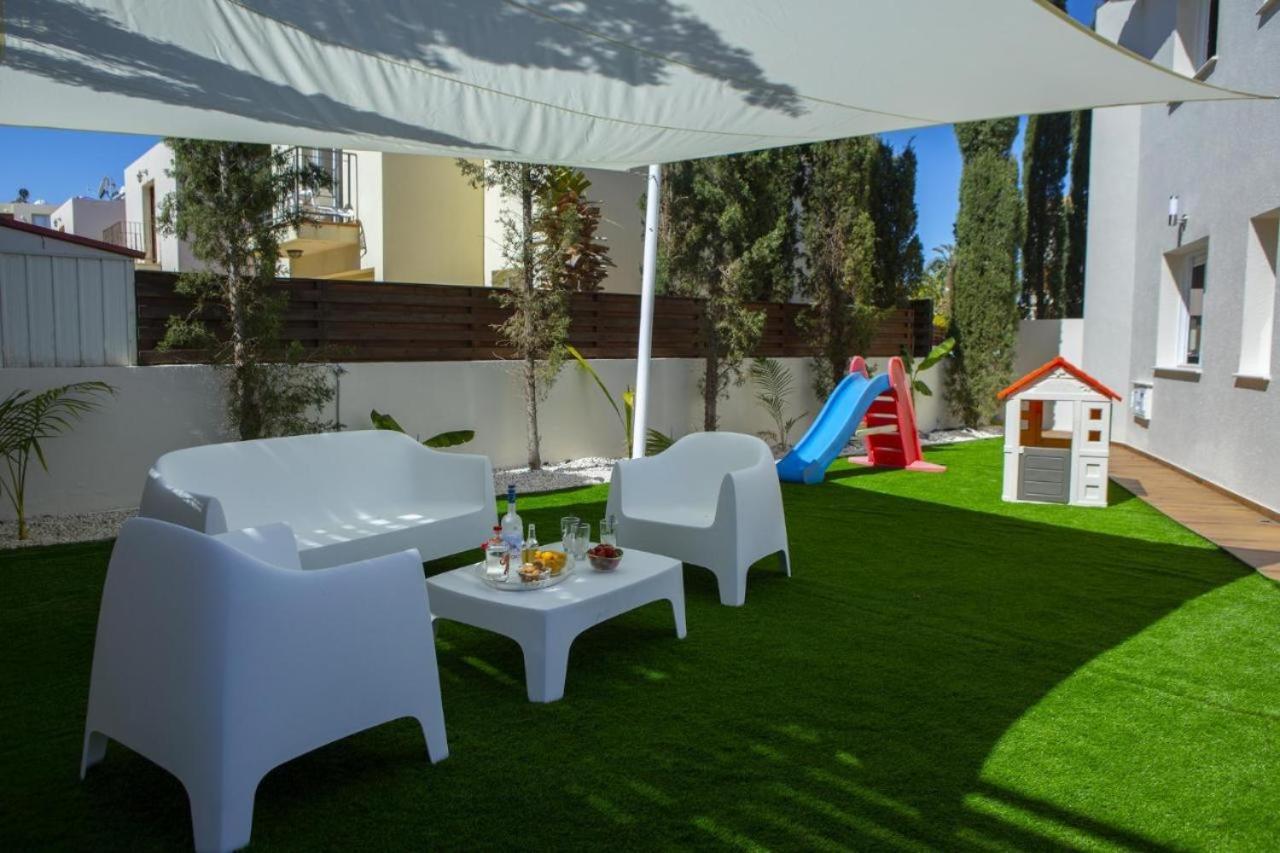 Tsokkos Family Villa - Pool Garden 2' Walk To Beach Protaras Zewnętrze zdjęcie